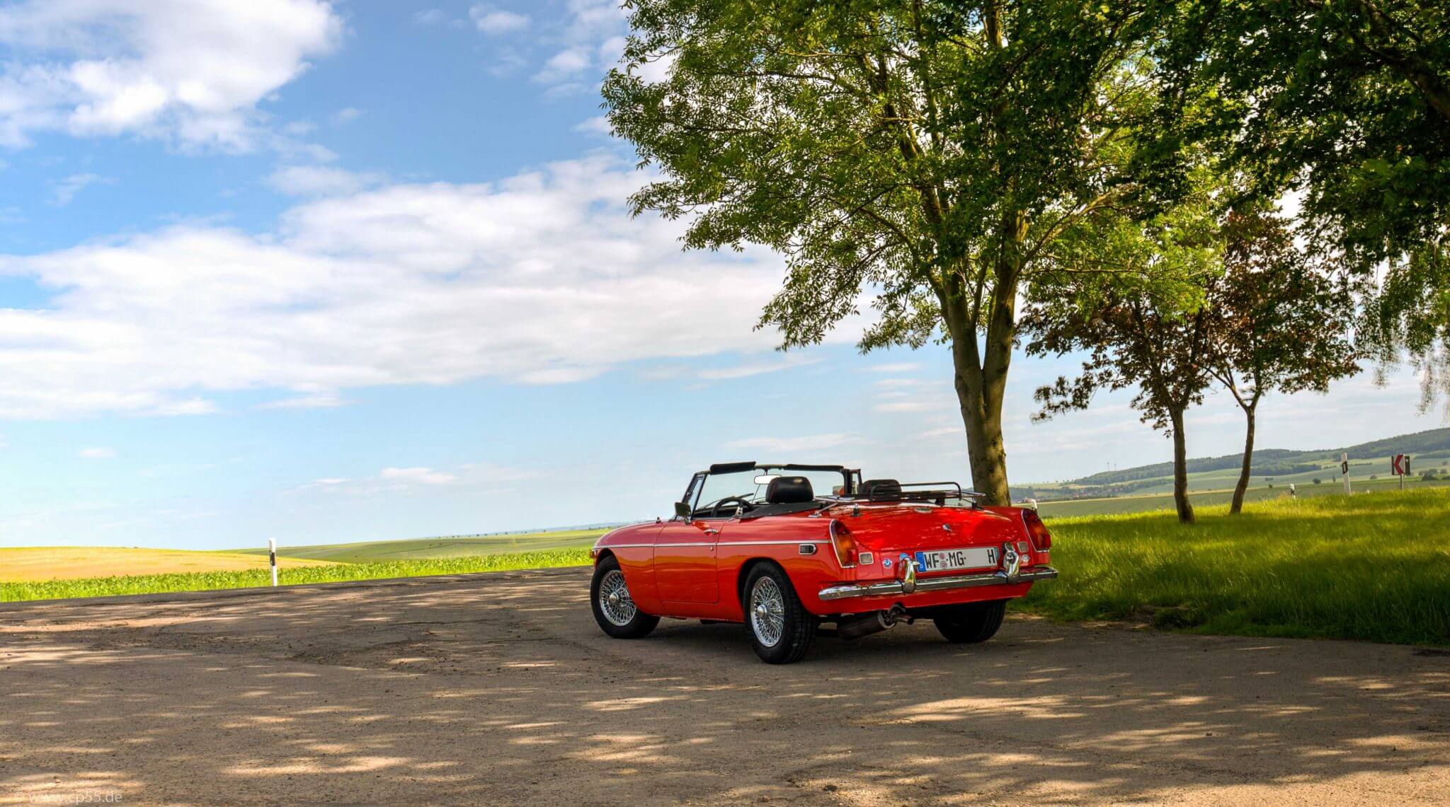 MGB über Land im Sommer 222 MGB über Land