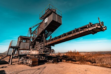 Maschine am Tagebau Schöningen 92 am Rande des Tagebau Schöningen